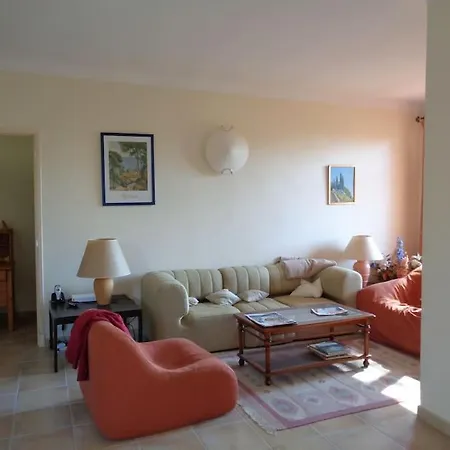 Lou Cigaloun 10 Pax בית נופש Saint-Raphaël
